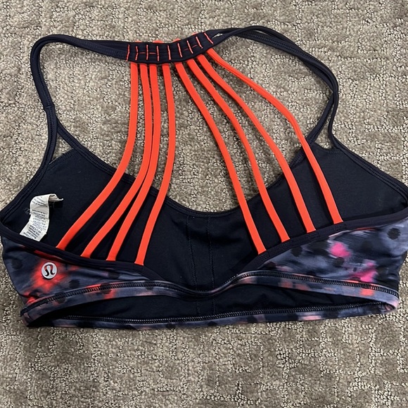 Never used Lululemon sports bra - Picture 2 of 2